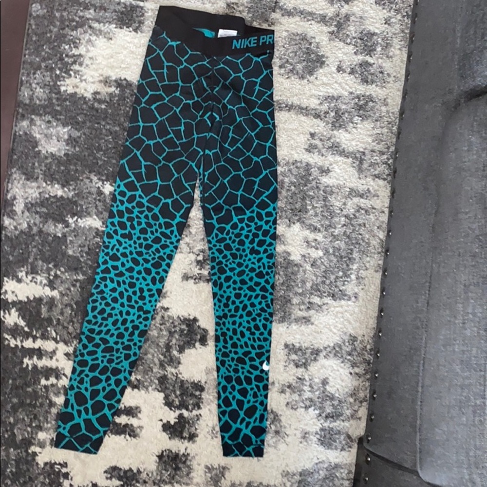 Nike leggings